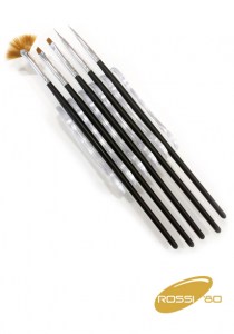 set-5-pennelli-setole-verie-nero-rossi80-429x611